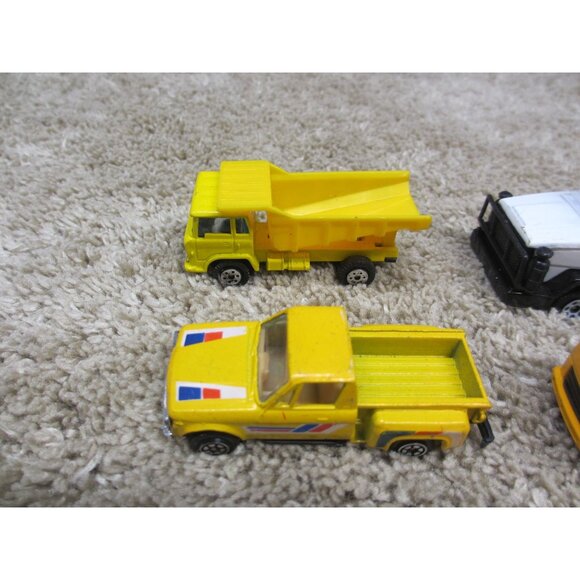 LOT OF 5 TOY VEHICLES AMBULANCE DUMP TRUCK CEMENT TRUCK SEMI TRAILER - Picture 3 of 4